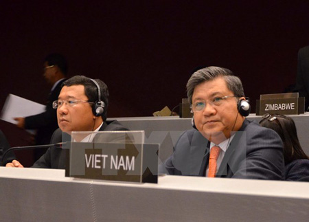 Đoàn đại biểu Quốc hội Việt Nam tham dự Đại hội đồng Liên minh Nghị viện Thế giới lần thứ 135 (IPU-135) tại Geneva, Thụy Sĩ.